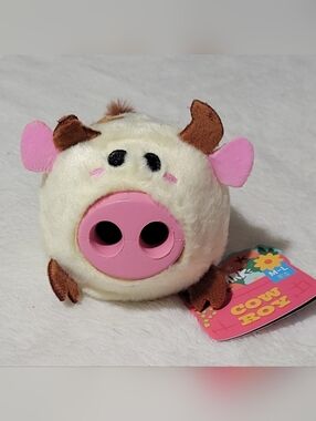 NWT Bark Box Super Chewer "Cow Roy" Treat Dispensing Dog Toy